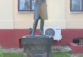 Памятник Константину Тизенгаузу