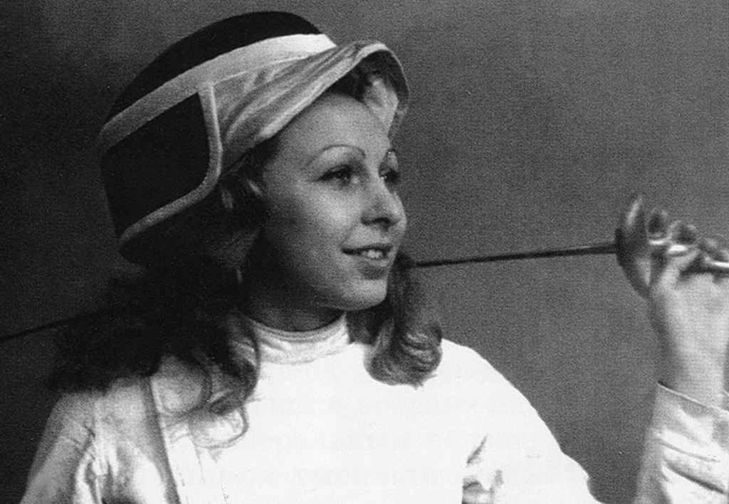 Елена Белова